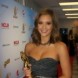 Un award pour Jessica Alba!
