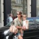 Jessica profite de Paris