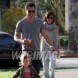 Jessica Alba au parc